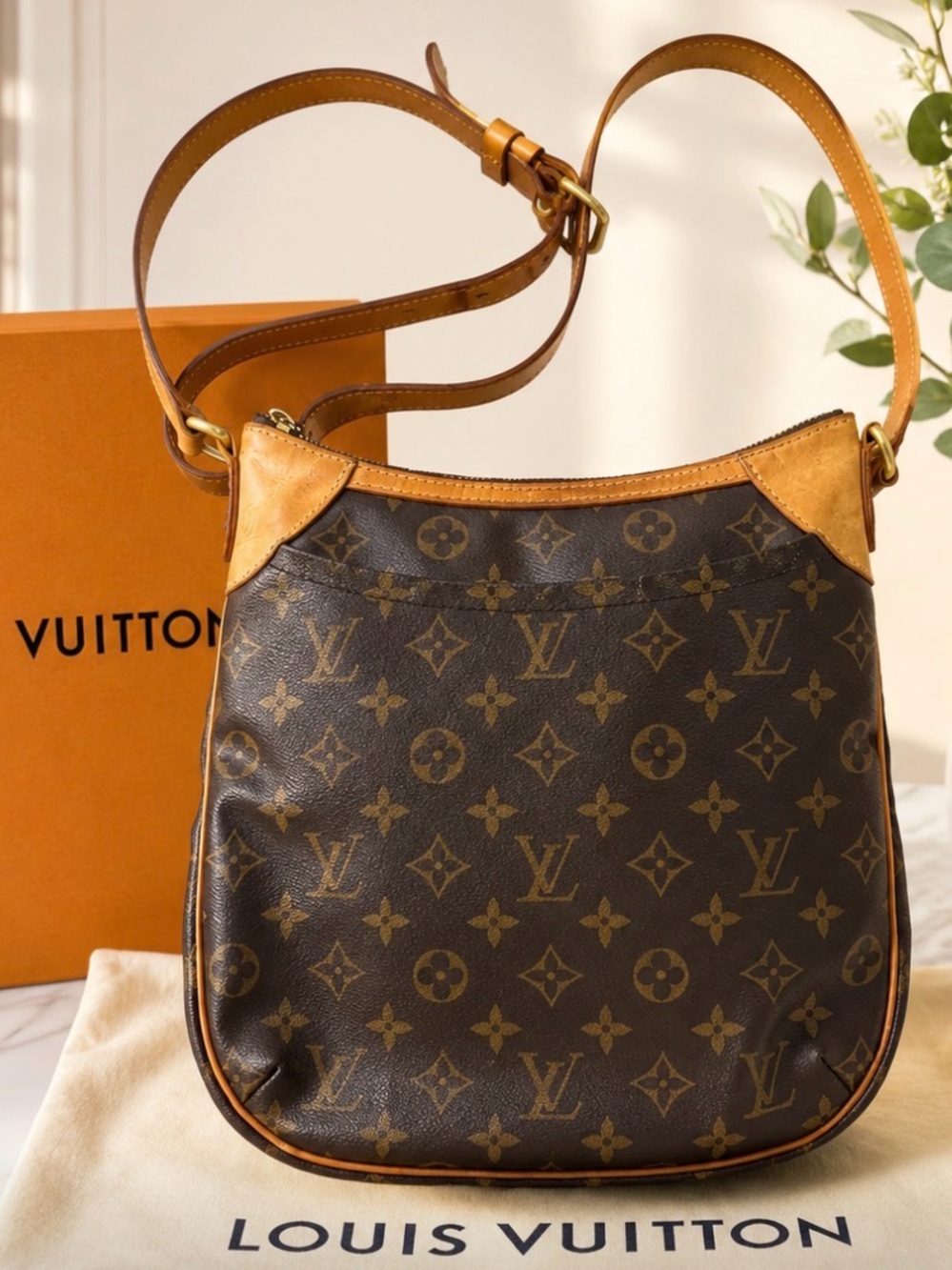 Authentic Louis Vuitton Monogram Odeon PM crossbody Made in France Dust Bag